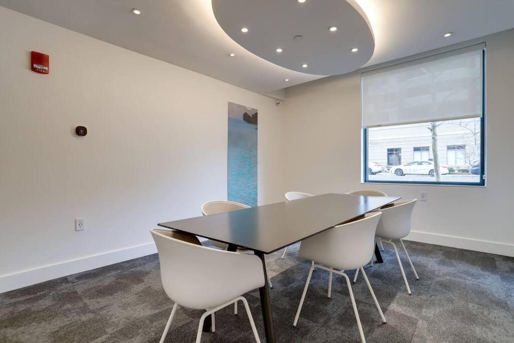 Fantastic 2 Bedroom Condo At Ballston With Gym أرلنغتون المظهر الخارجي الصورة